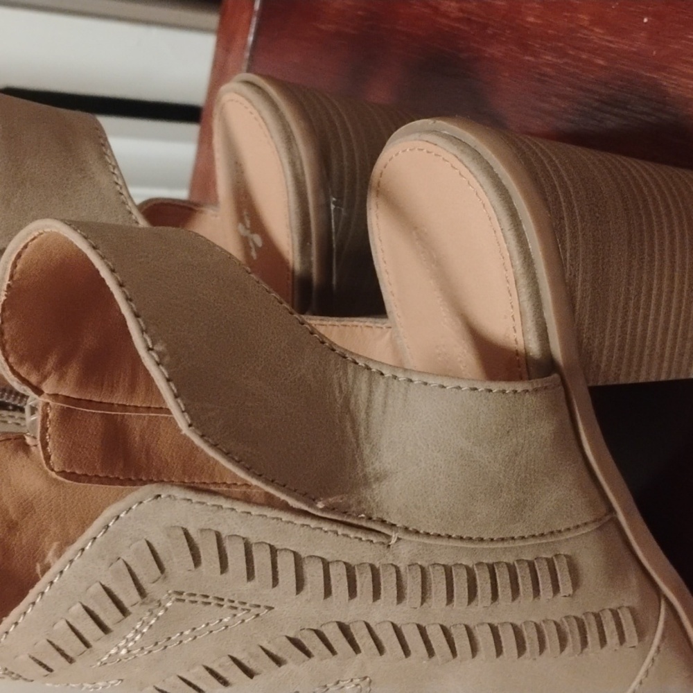 Universal Thread Booties - image 5